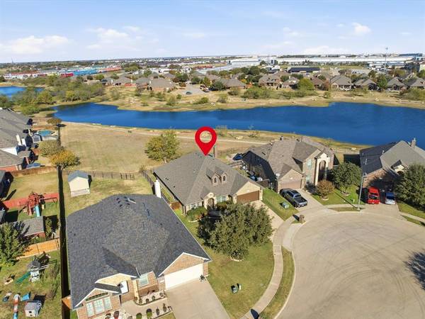 2313 Frosted Willow Lane, Fort Worth, TX 76177
