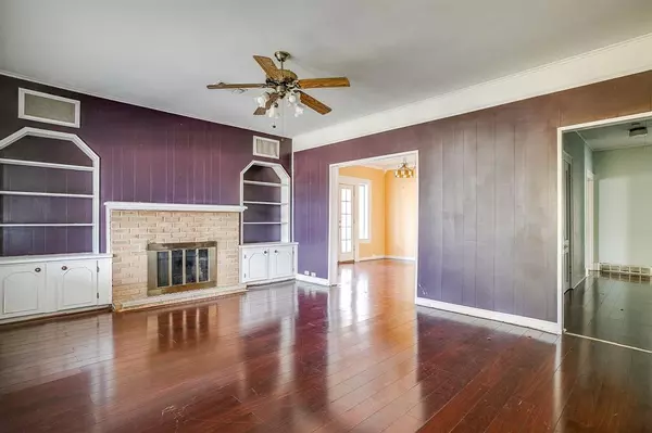 Weatherford, TX 76086,411 S Bowie Drive