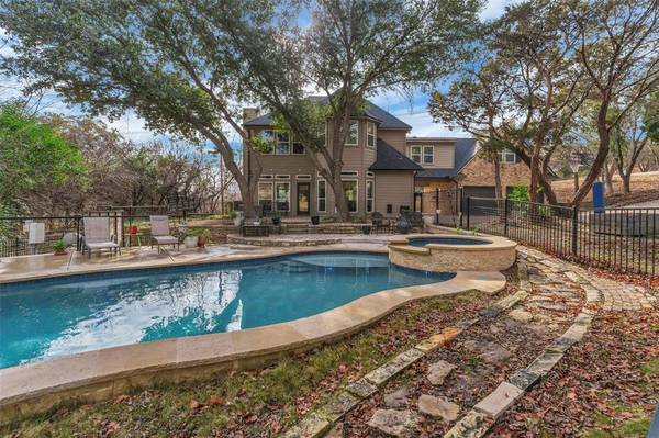 Granbury, TX 76049,4302 Fairway Drive