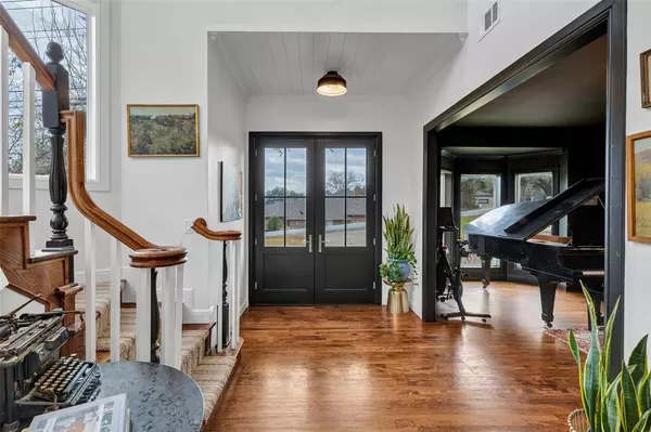 Granbury, TX 76049,4302 Fairway Drive