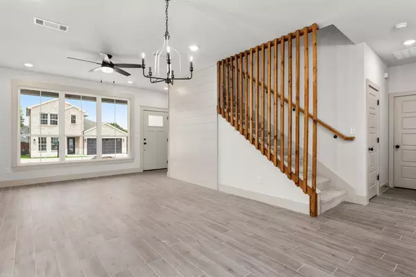 Granbury, TX 76048,5703 Barkridge Drive