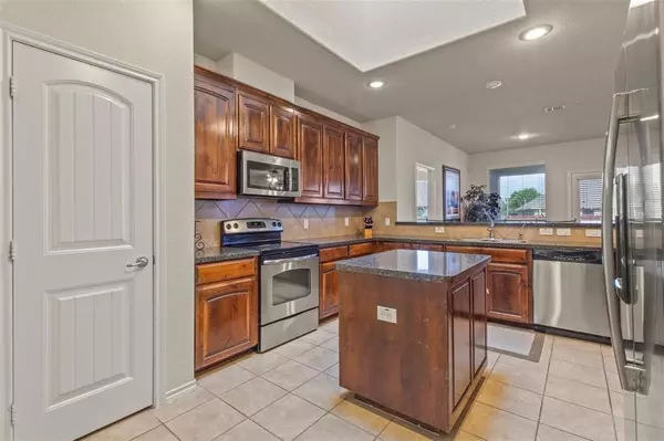 Arlington, TX 76002,7709 Black Willow Lane