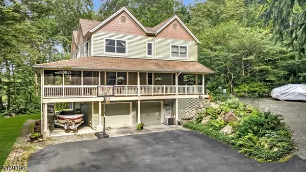 18 Hickory Run Rd, Lebanon Twp., NJ 07830