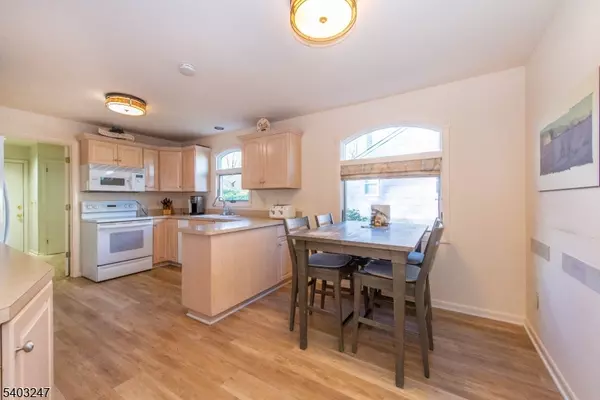 Clifton City, NJ 07013,24 Malcolm Ct