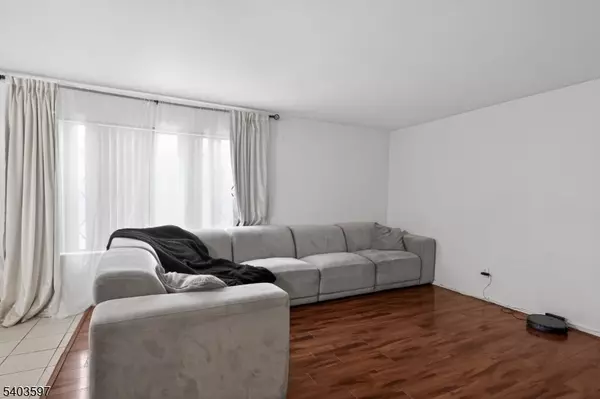 Maplewood Twp., NJ 07040,192 Burnett Ave #1