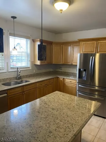 Paterson City, NJ 07503,281 Buffalo Ave #3