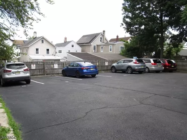 Clifton City, NJ 07013,119 Valley Rd