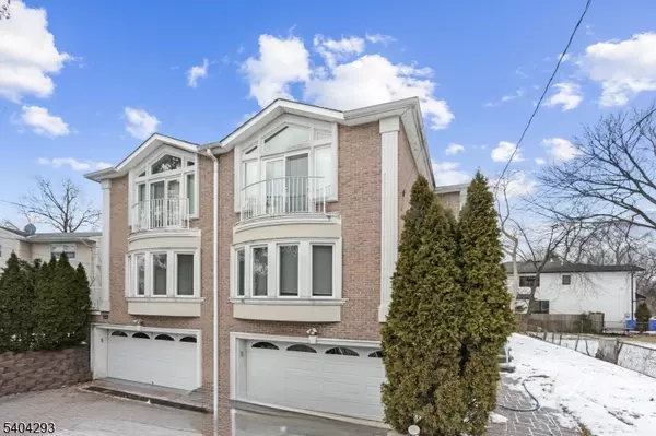 135 Grove St, Tenafly Boro, NJ 07670