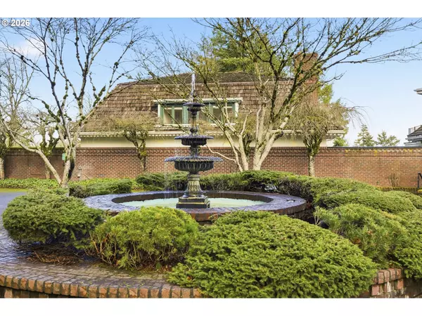 3611 SW HUMPHREY BLVD, Portland, OR 97221