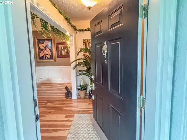 Myrtle Creek, OR 97457,125 ROSE AVE