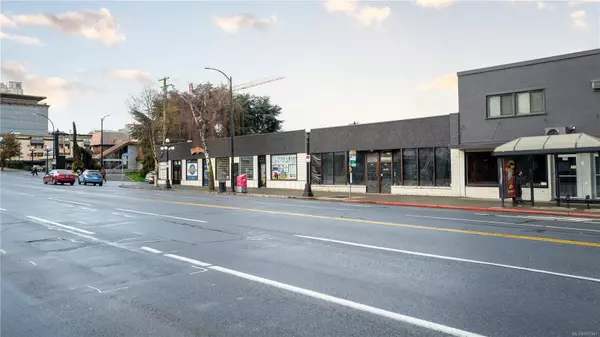 Victoria, BC V8T 4L1,2000 Douglas St #2014