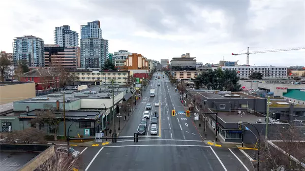 Victoria, BC V8T 4L1,2000 Douglas St #2000B