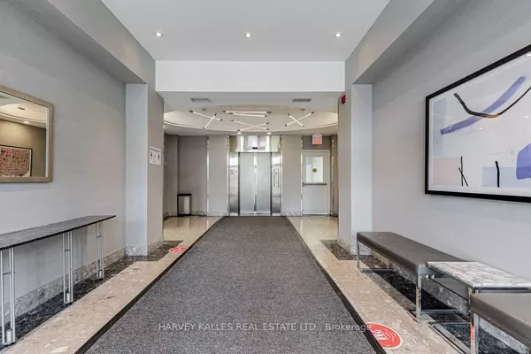 Toronto C13, ON M3C 2G3,170 The Donway West AVE #402