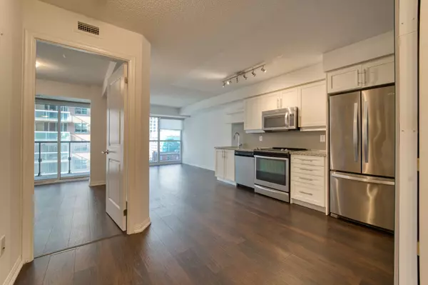 Toronto C08, ON M5A 4S3,400 Adelaide ST E #713