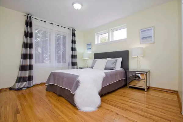 Toronto C13, ON M3B 2V2,46 Overton CRES