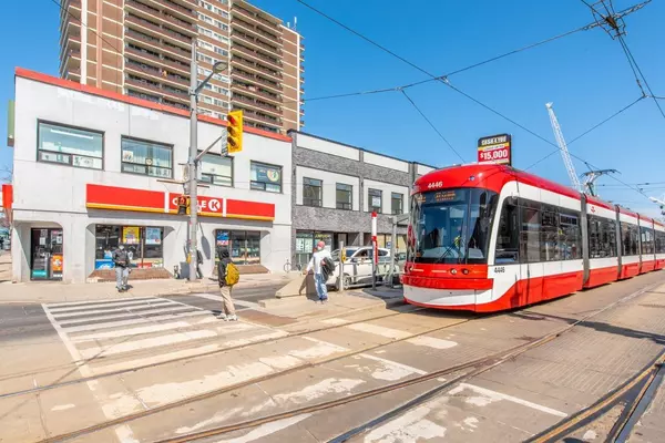 Toronto C03, ON M6E 2V1,944 St Clair AVE W