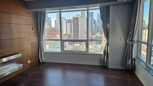 Toronto C08, ON M4X 1L1,500 Sherbourne ST #1110