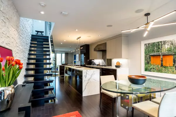 Toronto C09, ON M4T 1B4,70 Summerhill GDNS