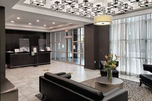 Toronto C01, ON M6K 3R8,125 Western Battery RD #2515