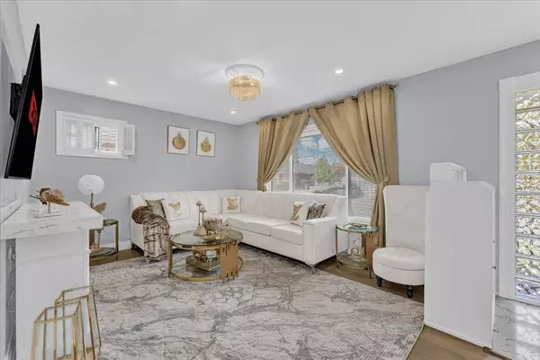 83 Pachino BLVD, Toronto E04, ON M1R 4J8