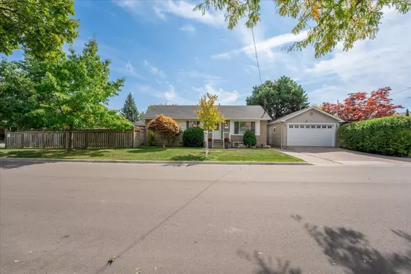 Toronto E04, ON M1R 4J8,83 Pachino BLVD