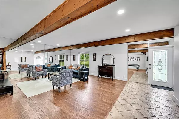 Plantation, FL 33323,1201 N Old Hiatus Rd