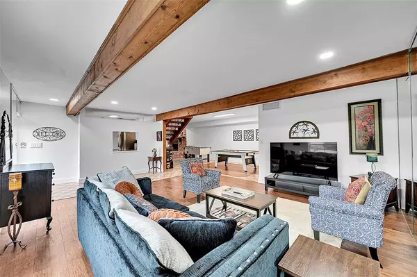 Plantation, FL 33323,1201 N Old Hiatus Rd