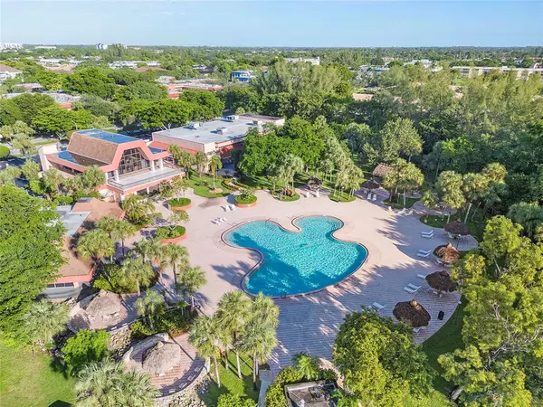 Margate, FL 33063,3241 Holiday Springs Blvd #210