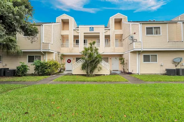 Lauderdale Lakes, FL 33309,3413 NW 44th St #205