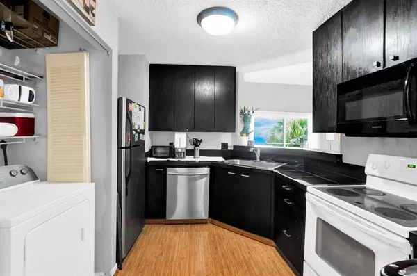 Lauderdale Lakes, FL 33309,3413 NW 44th St #205