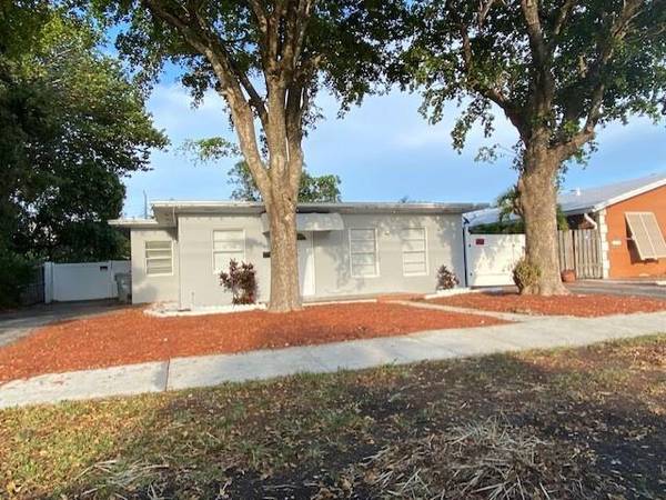 224 NE 18th Ave, Pompano Beach, FL 33060