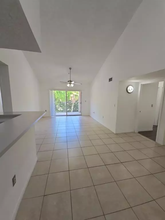 Miramar, FL 33025,12172 Saint Andrews Pl #305