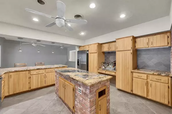 Oakland Park, FL 33334,3999 NE 15th Ave