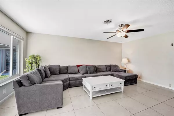 Oakland Park, FL 33334,1623-1625 NE 45th St