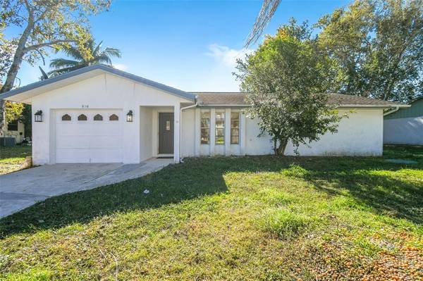 516 SW Buswell Avenue, Port St Lucie, FL 34983