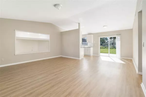 Port St Lucie, FL 34983,516 SW Buswell Avenue