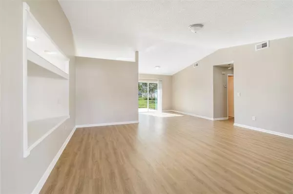 Port St Lucie, FL 34983,516 SW Buswell Avenue