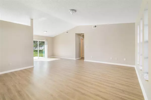 Port St Lucie, FL 34983,516 SW Buswell Avenue