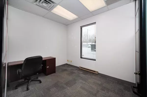 Brock, ON L0E 1E0,10 Cameron ST W