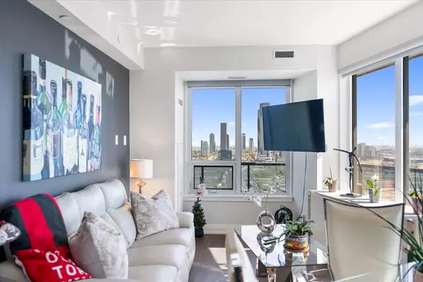 Vaughan, ON L4L 0G7,3600 Highway 7 HWY #2008