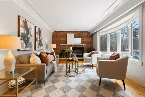 16262 Mccowan RD, Whitchurch-stouffville, ON L4A 2T2