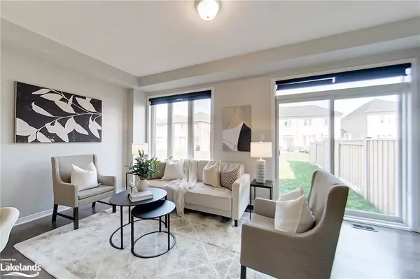 Collingwood, ON L9Y 3Y7,13 BARFOOT ST