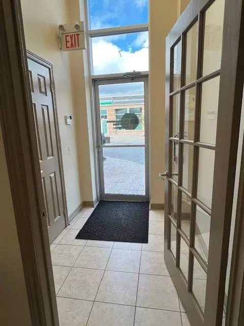 Barrie, ON L4N 0W5,229 Mapleview DR E #7