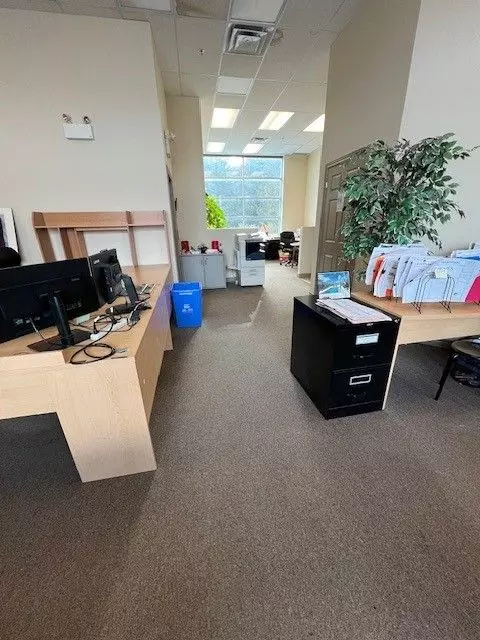 Barrie, ON L4N 0W5,229 Mapleview DR E #7