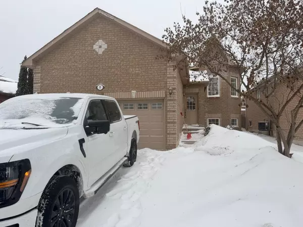 31 Seline CRES #Upper, Barrie, ON L4N 0Y7