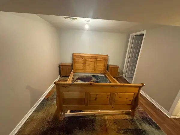 Brampton, ON L6T 3M6,111 Folkstone CRES #BSMT