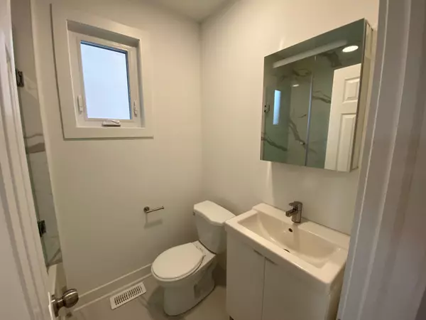 Toronto W04, ON M6B 3M6,172 Times RD #Main Floor