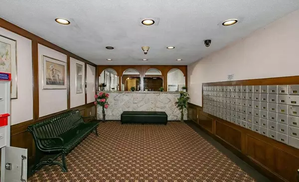 Mississauga, ON L4T 1B3,3577 Derry RD E #910