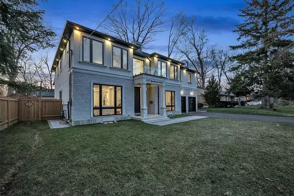 Mississauga, ON L5E 2T5,1377 Rometown DR