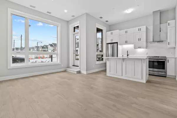 Oakville, ON L6M 0W6,3265 Carding Mill TRL #111